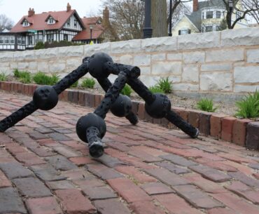 Robots that refuse to fail: AI evolves 'legged metamachines' that reassemble and withstand injury