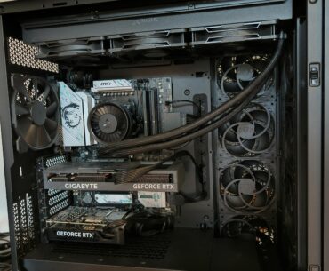 Anyone else still rocking Non-RGB rigs?