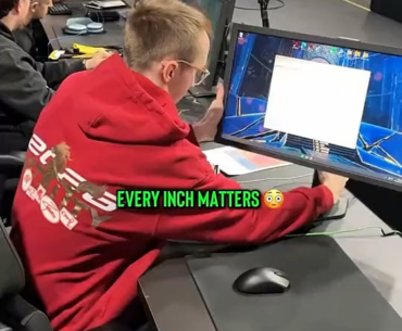 what desks are being used at this LAN?