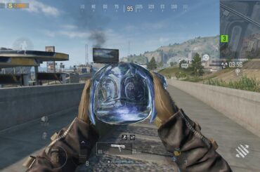 I just got killed after finding this. I was asking my team mates for help but they did nothing and laughed when I died. This game is so toxic.