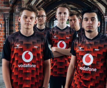 Seeing the present career of these players, this lineup feels fictional. One of the most exciting lineups Mouz has fielded.