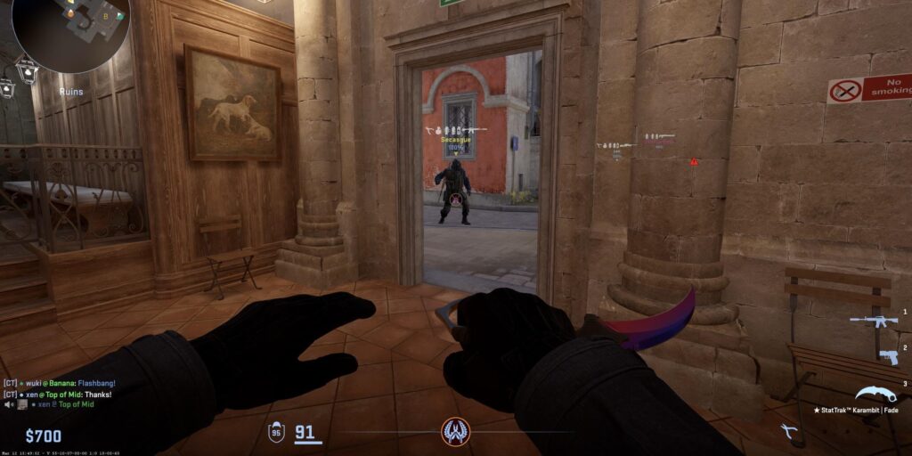 My gloves are so black 🤤🤤