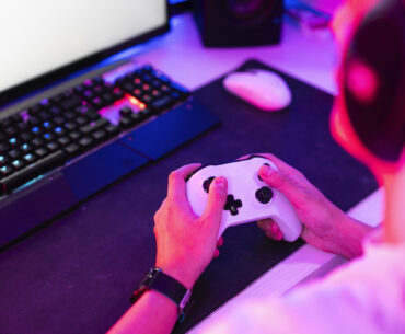 Totally Normal Person Gives Video Game A 0/10 For Lack Of LGBTQ+ Representation