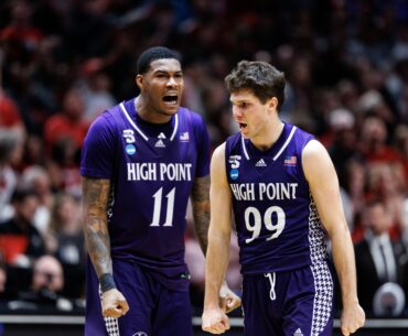 We're tracking all games, perfect brackets in the 2026 NCAA tournament