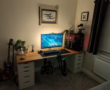 Here is my Flight Sim (VR) bedroom setup.