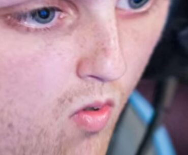 Dear ESL your Stream is set to nightmare mode on YouTube