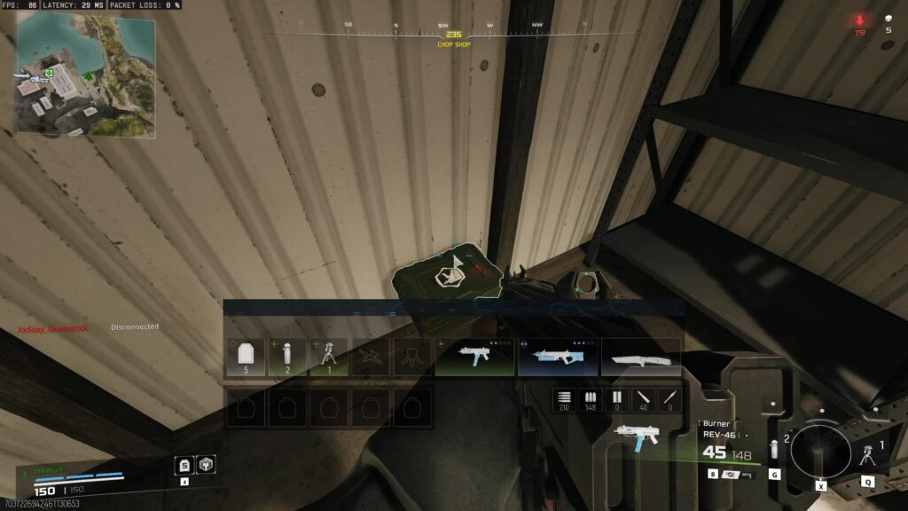 Can anyone tell me how to store perks in black ops Royale on mouse and keyboard? Is it bugged?