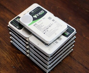 While gamers show off their new GPUs, I show off my new 330TB data mountain!