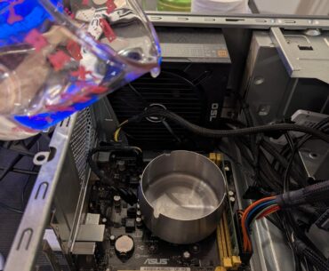 Boiling water on a CPU
