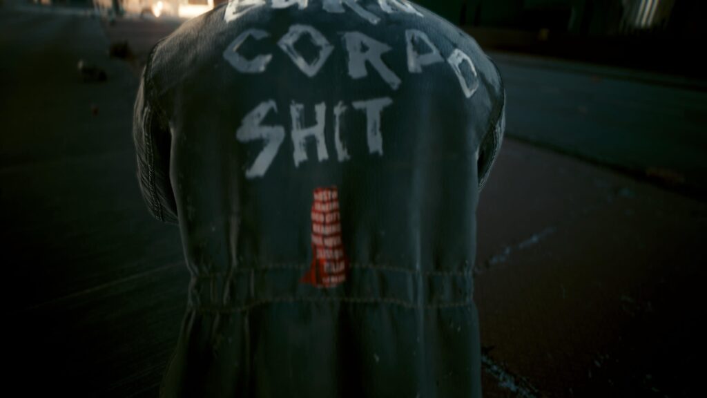 Whats this thing on V's back?