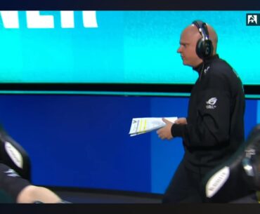 What is the role of the fist-bump guy behind an esports team? What’s in those notes?