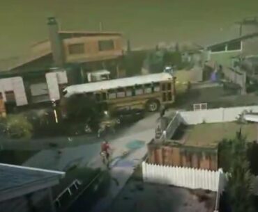 "it's just BO2 Nuketown again!" Jesus Christ, watch the trailer. It's clearly extends to the right.