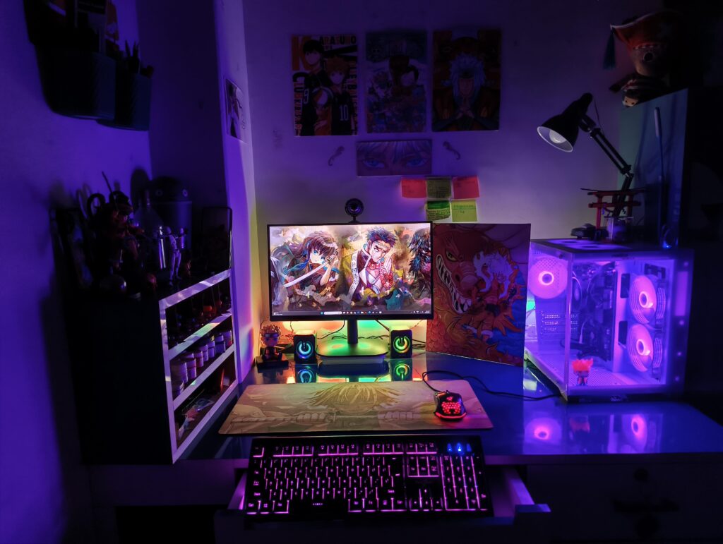 👉Anime RGB setup in a small space Thoughts?
