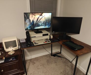 Was told to get a desk and CRT (CRT isn't a part of my PC, it's too small)