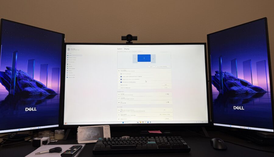 I finally built my battle station