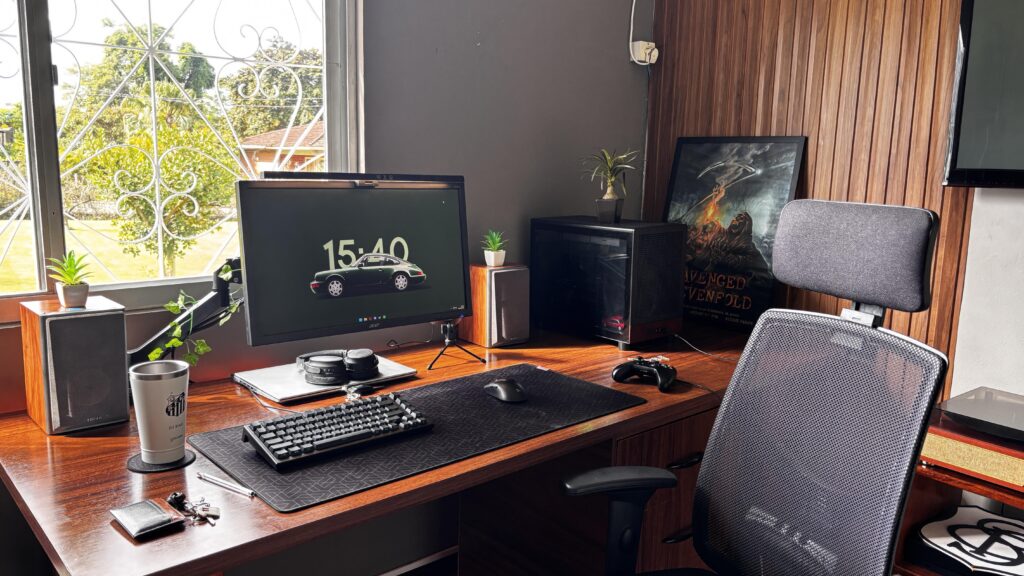 the home office build is finally looking sharp!