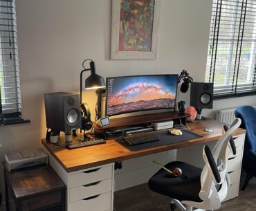 I am going to move out soon, so I decided to post my setup for good measure