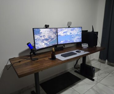 New house new desk legs