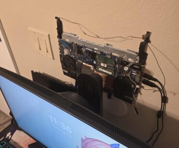 Told you guys would enjoy this How you like my "laptop"