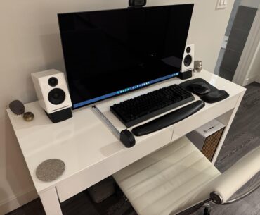 Too close to 32" monitor & solutions