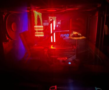 Any touch of RGB enjoyers? Dark Base 701 Build