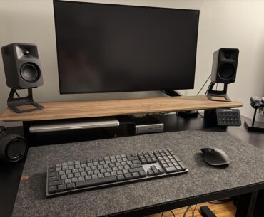 Balolo and Flexispot setup