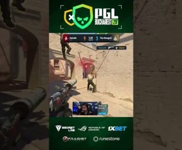Techno INSANE JUMPING KNIFE double kill! #pgl #bucharest #cs #cs2
