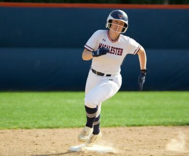 Softball: Macalester Drops Two Close Games to Carleton in MIAC Play