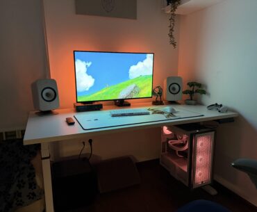 Upgraded my desk. What do you guys think?