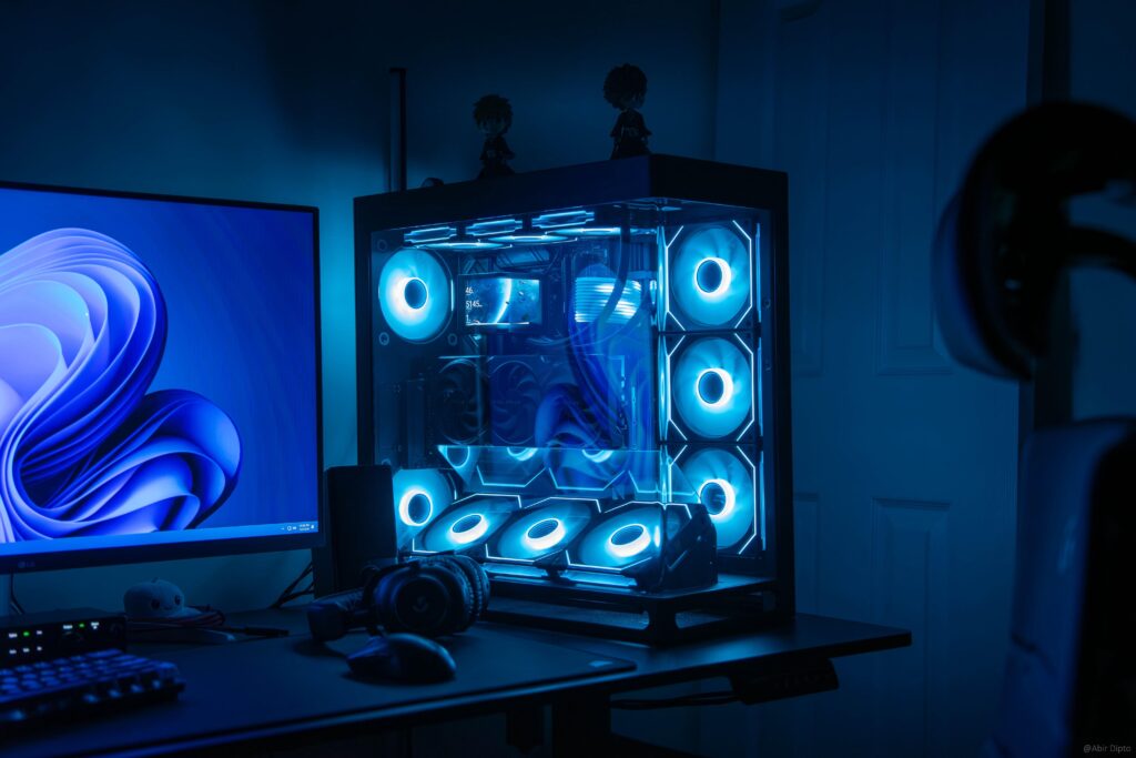 Rate my PC. Built by yours truly.