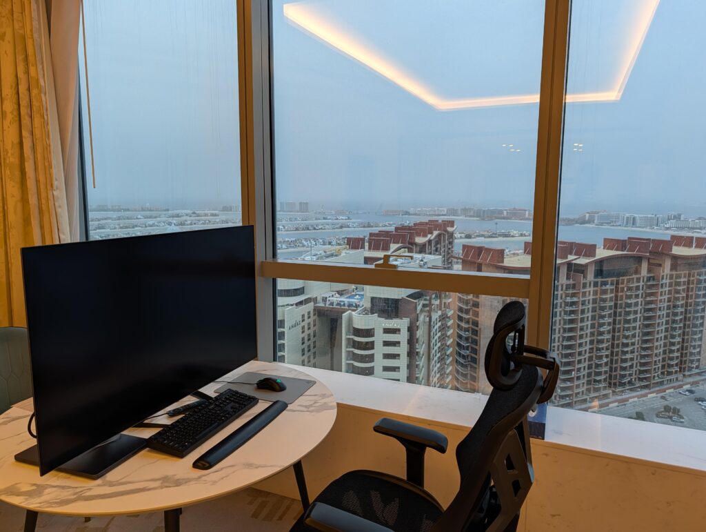 48" gaming screen? Yes please. Here's my office/gaming set up for the summer.