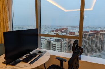 48" gaming screen? Yes please. Here's my office/gaming set up for the summer.