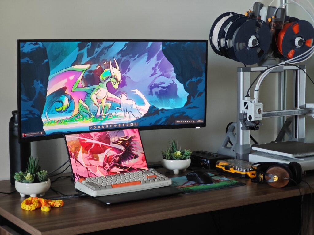 Study + gaming setup switched to linux :) Study + gaming setup switched to linux :)