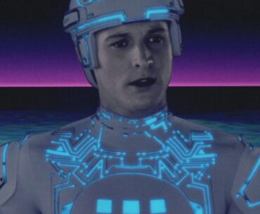 Before windows defender, we had this man as our anti-virus program. I still miss you Tron.