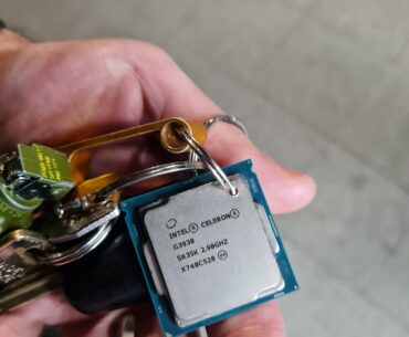 Made a keychain from my old cpu
