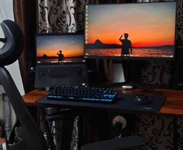Any suggestions? This is my first ever work desk setup