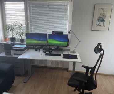 What’s your opinion on my office / gaming desk setup
