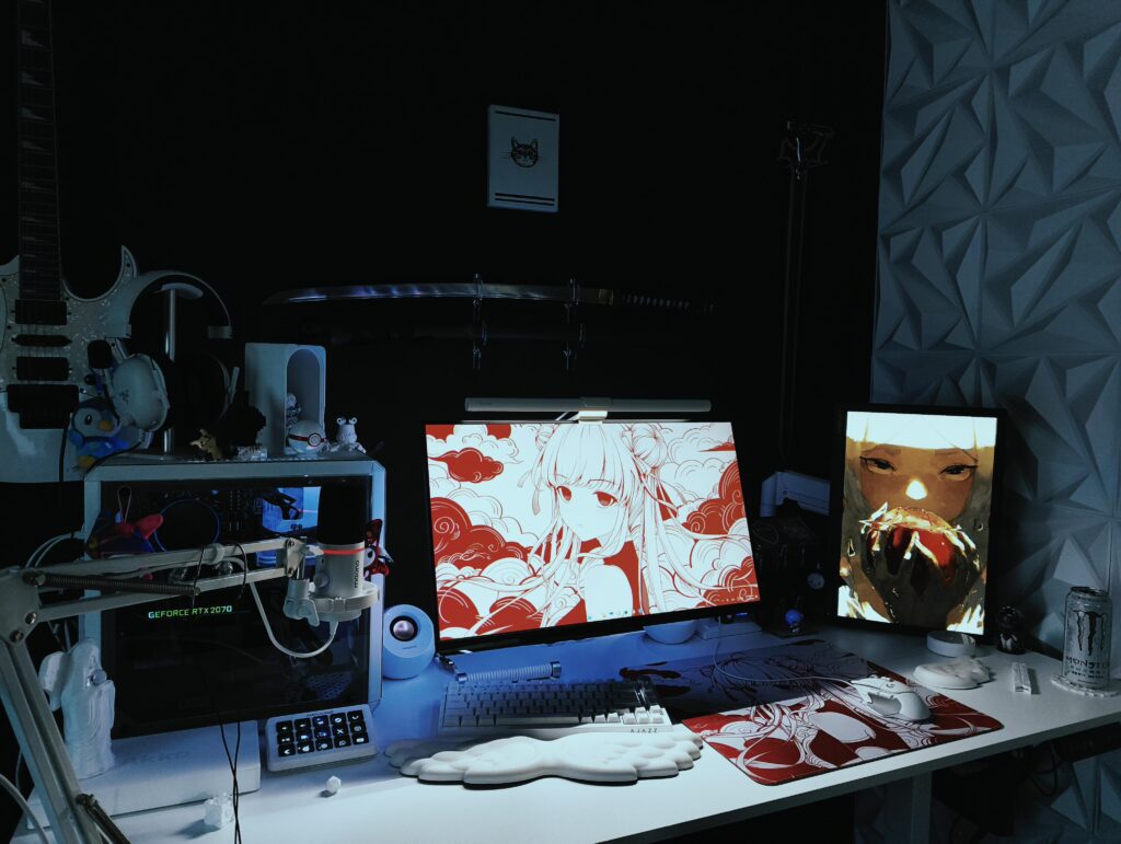 hi, current organization of my setup, had to get the screen closer for gaming recently