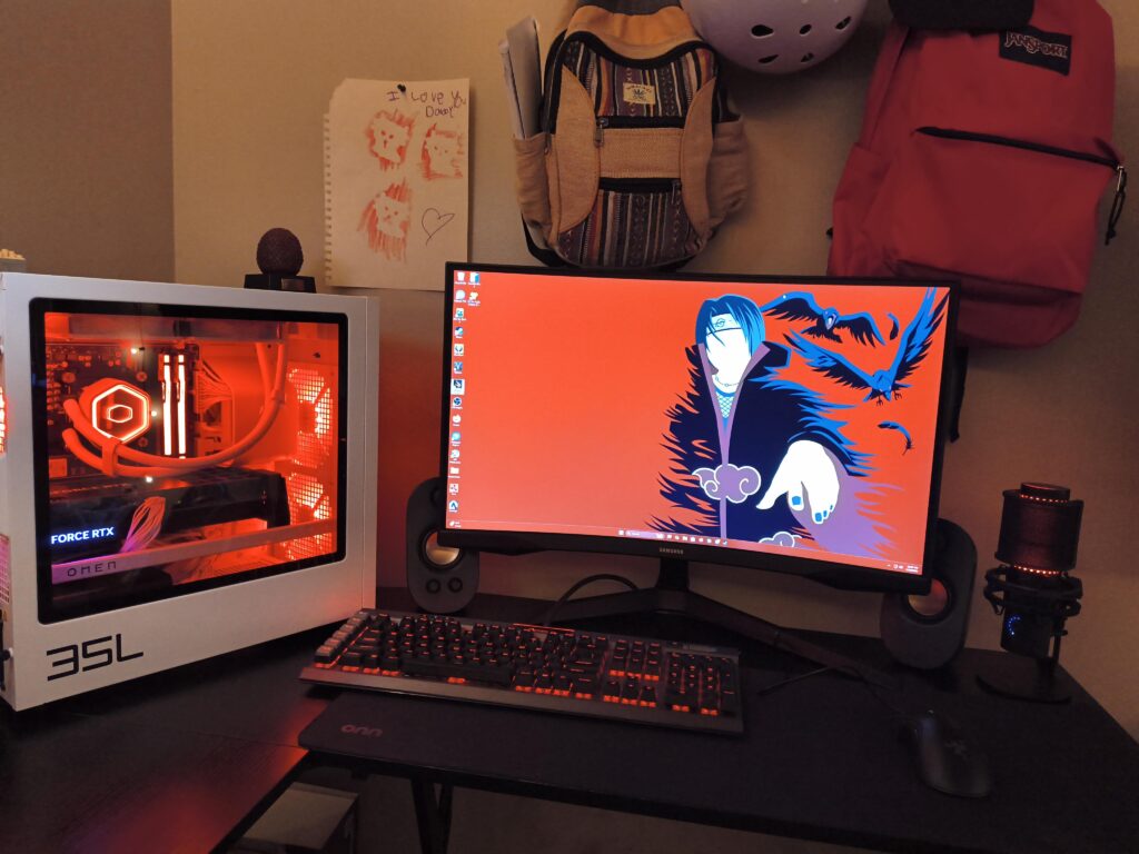 My battlestation ft. art from my daughter.
