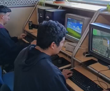 In Argentina, there's a retro internet café where they play CS like they did in the early 2000s.