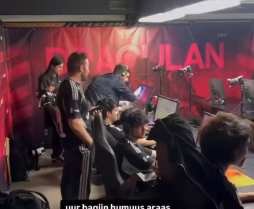 The Mongolz who are currently in Bucharest for PGL came to support Senzu at Draculan