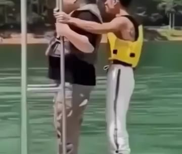 Me carrying my noob teammates in B21.