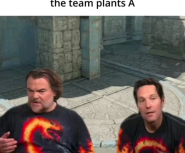 Tag that duo who’s a master of the sneaky fake 🤣