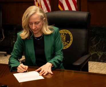 Spanberger Vetoes Bills on Virginia Skill Games, Fairfax Casino