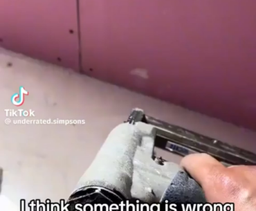 what nail gun build is that ??? shoots too fast