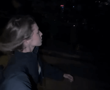 She knows a spot 🥰