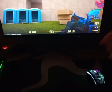CS2 mouse issue – big turns feel slower than small flicks?