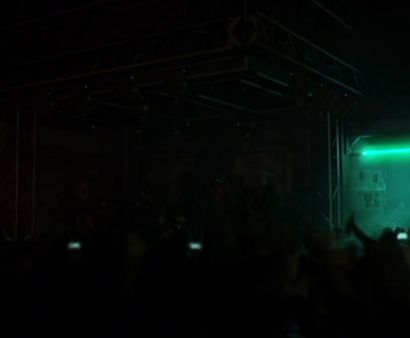 Anyone know that guy was filling in for Silverhand at the Samurai reunion concert? I swear he’s almost as good as Johnny.