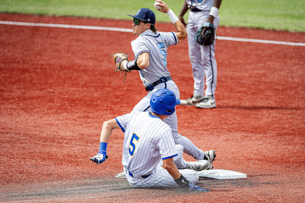 Bucs complete sweep of local district rivals, win 29th consecutive game