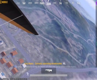 Look at his crosshair, he doesn't even aim properly but able to knock me down